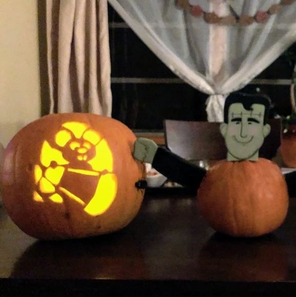 Meet your Posher, Jeanne - Picture 1 of 1